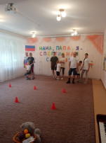 Папа, мама,я - спортивная семья! Папа, мама,я - спортивная семья!.